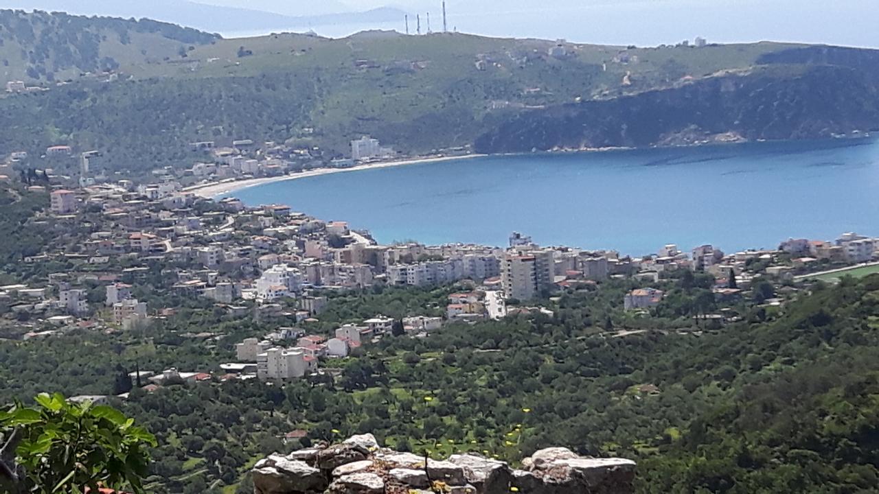 Castle Hotel Himare Esterno foto