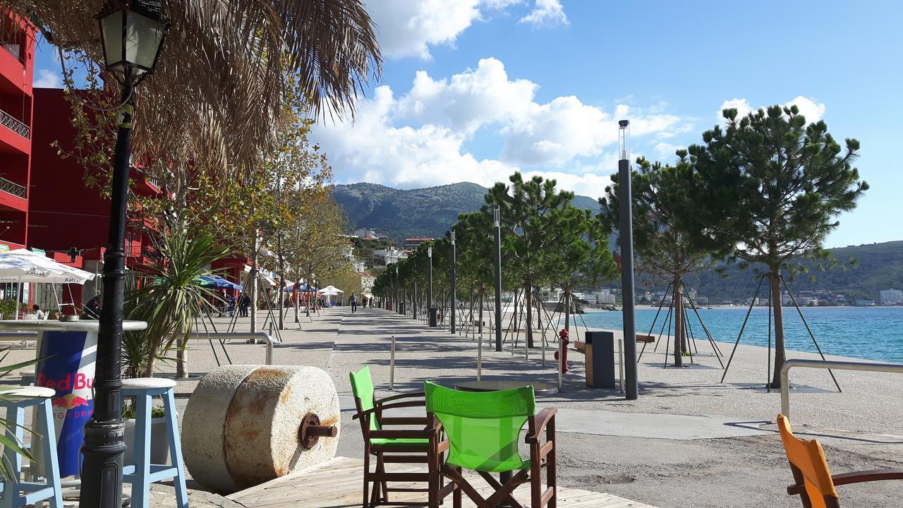 Castle Hotel Himare Esterno foto