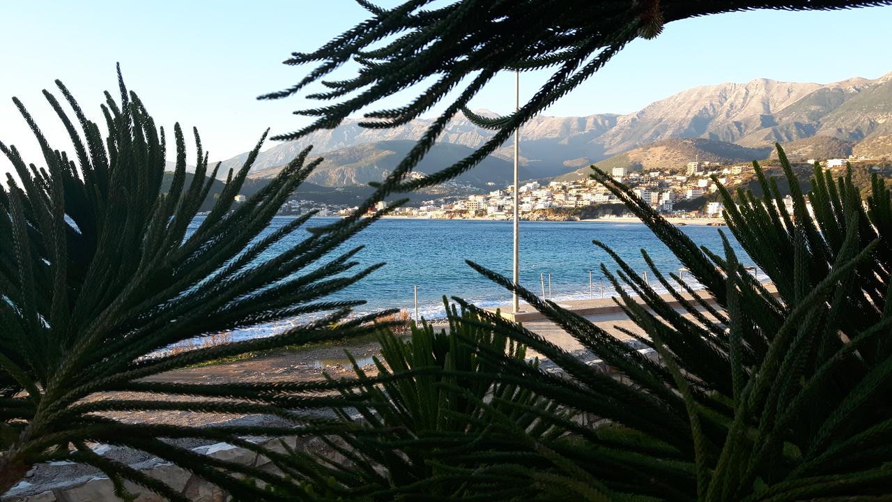 Castle Hotel Himare Esterno foto